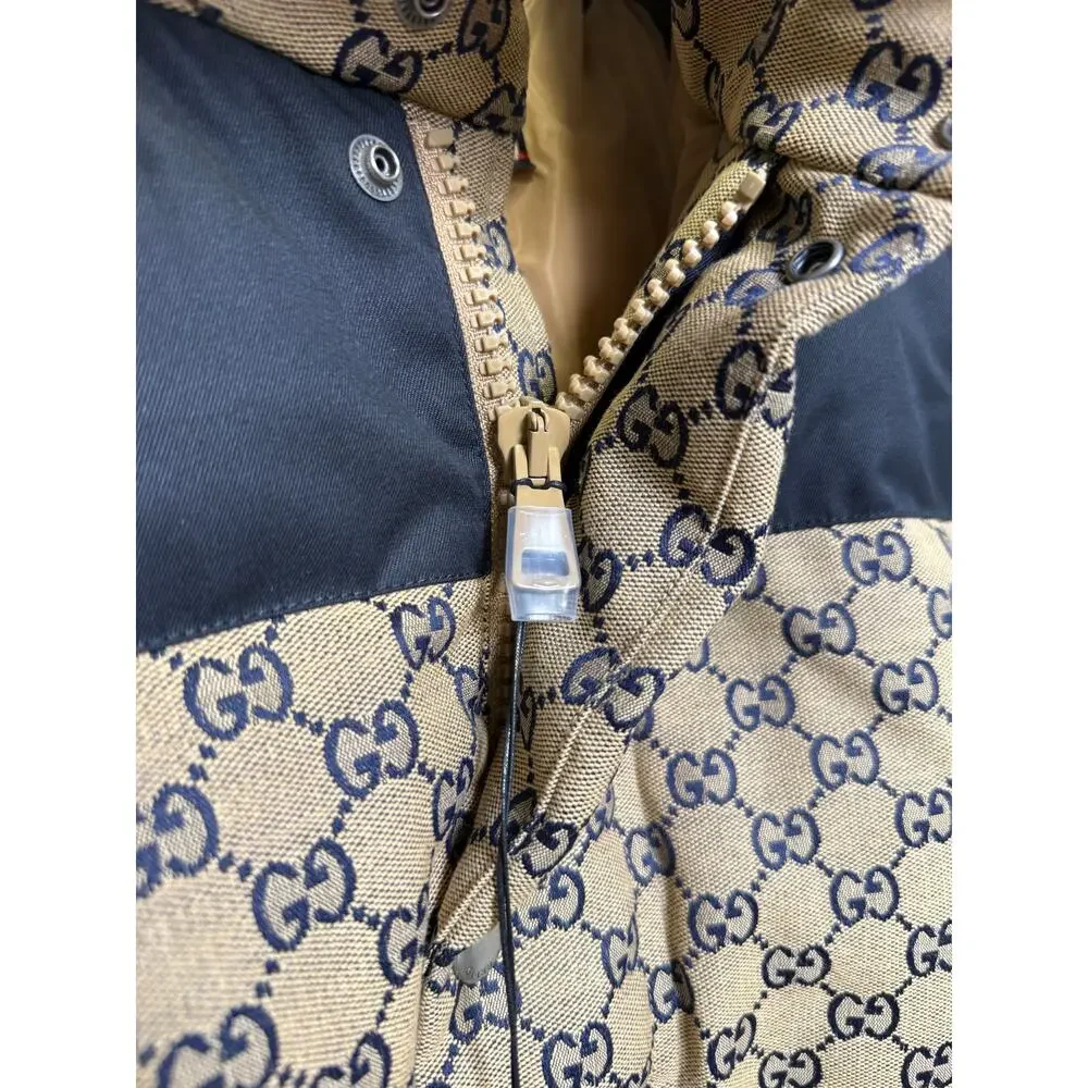 Gucci GG Monogram Down Jacket Navy Beige NWT Size 52 XL Hooded Puffer